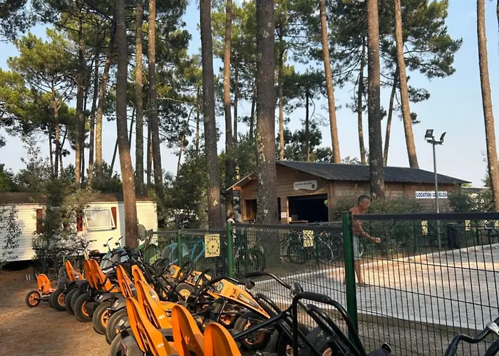 Campingplatz Les Dunes D'ezc - Mobil-home Familial 6-8 Personnes, 3 Confort Premium Dans Un 4 Etoiles Saint-Julien-en-Born