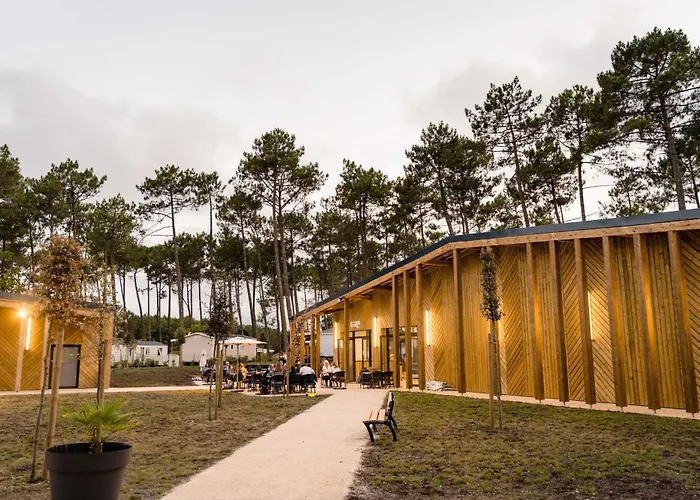 Les Dunes D'Ezc - Mobil-Home Familial 6-8 Personnes, 3 Chambres Confort Premium Dans Un Camping 4 Etoiles